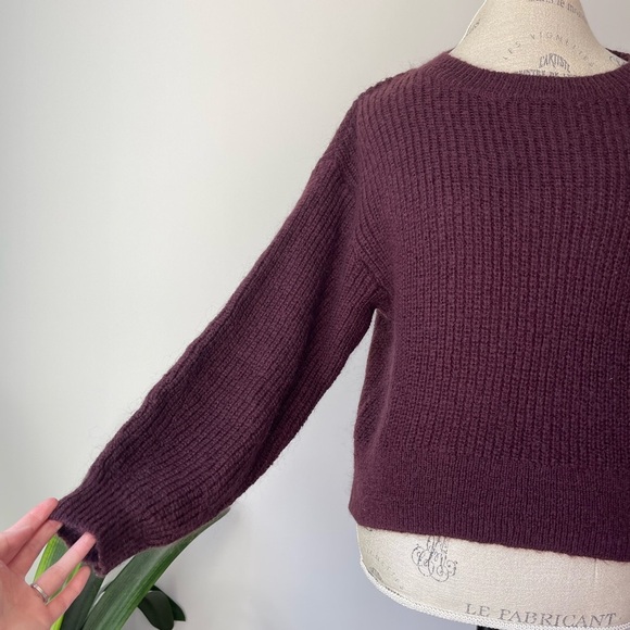 Oversized burgundy knitted sweater 
Size: XS - Picture 3 of 7
